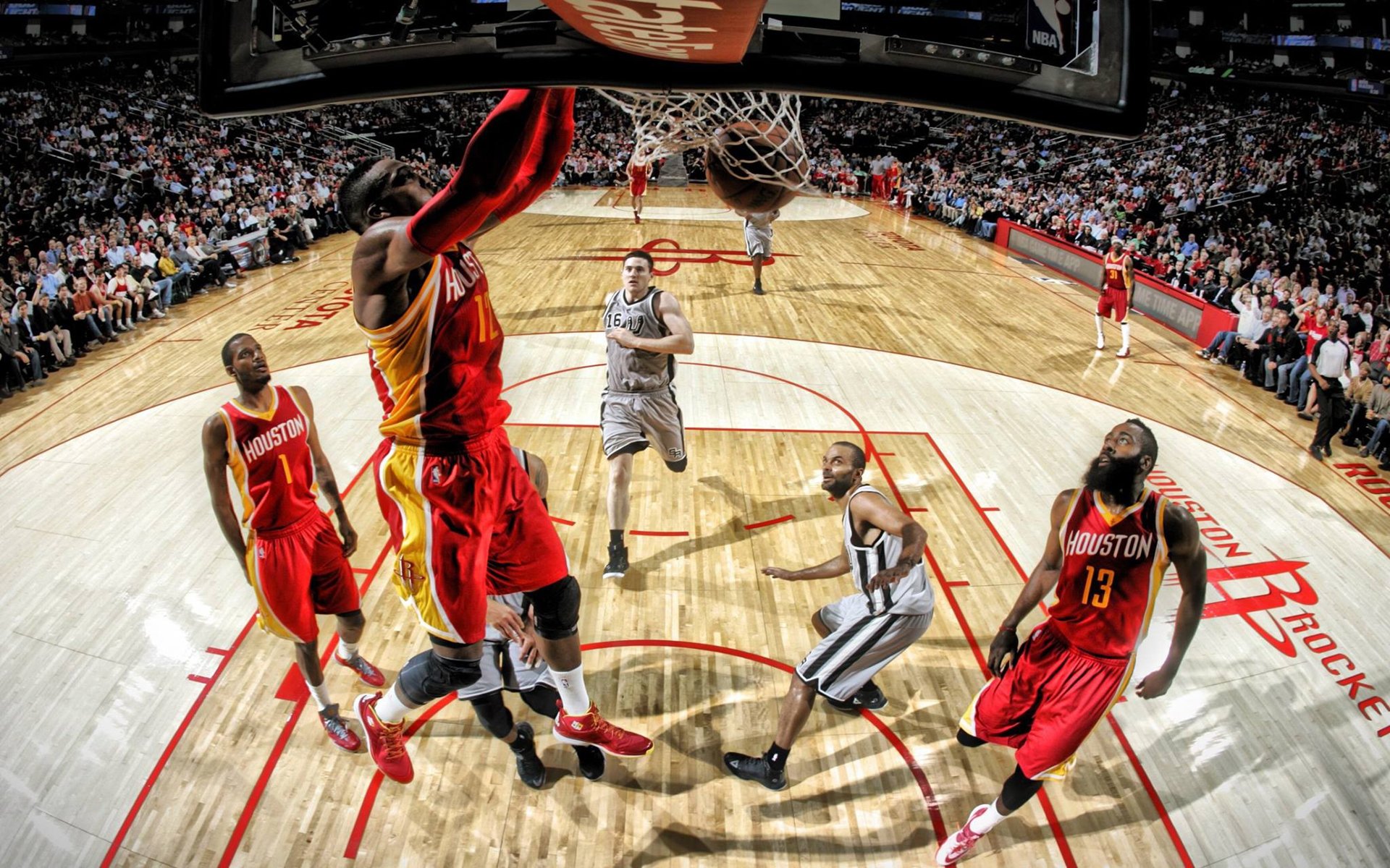 世界杯热点新闻-离谱！奥兰多魔术里程碑之夜，广东宏远偷师NBA篮板绝技，Ning三场暴走创生涯新高
